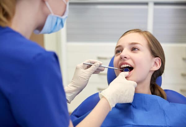 Dentiste ado à Paris